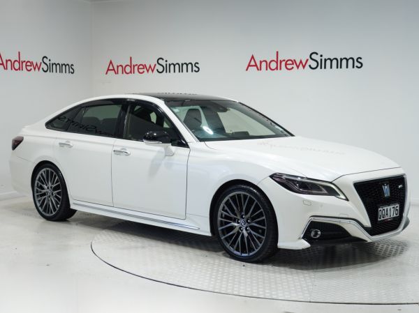 2018 Toyota Crown RS 2.5L Hybrid 4Dr Sedan image