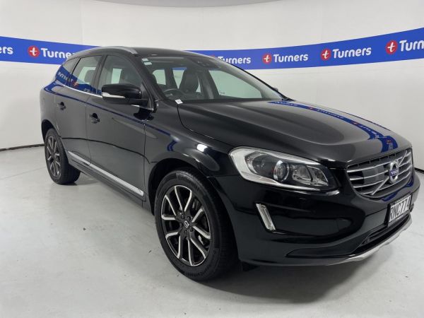 2017 Volvo XC60 SUV T5 AWD Luxury image