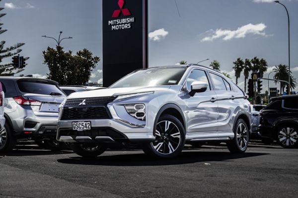 2024 Mitsubishi Eclipse Cross VRX AWD image