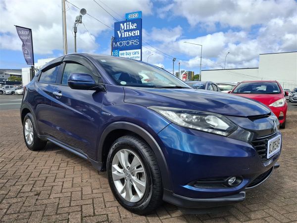 2014 Honda Vezel HYBRID CRUISE CONTROL REVERSE CAMERA  BLUETOOTH AUDIO  MULTI AIRBAGS  ECO / SPORTS MODE  FACTORY ALLOYS  DASH CAM  BREAK HOLD TRACTION CONTROL image