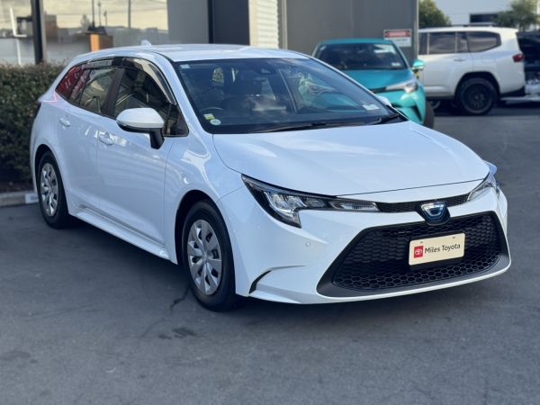 2022 Toyota Corolla Touring Hybrid X, Push Start image
