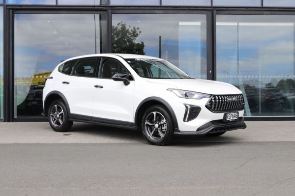 2025 Haval Jolion Premium 2WD Hybrid - NZ New image