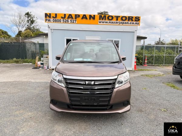 2016 Toyota Noah Van Reversing Camera, image