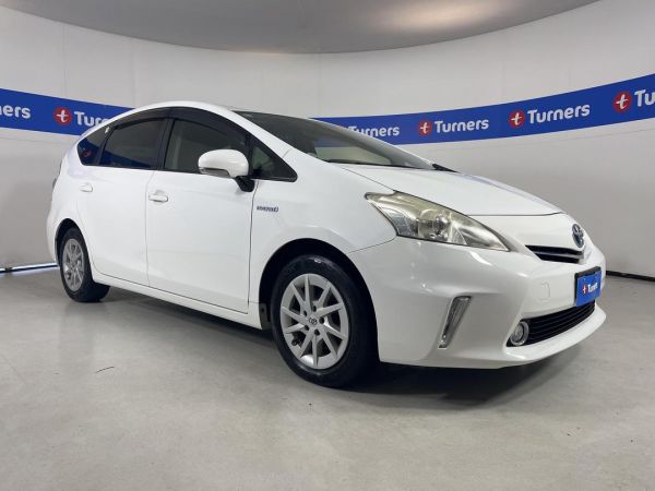 2012 Toyota Prius Wagon ALPHA image