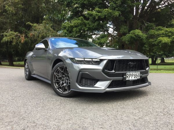 2026 Ford Mustang GT FASTBACK 5.0L AUTO image