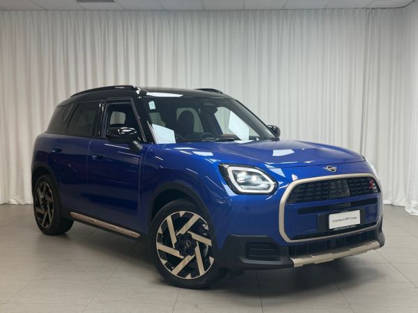 2025 MINI Countryman 22GA S ALL4 Favoured image
