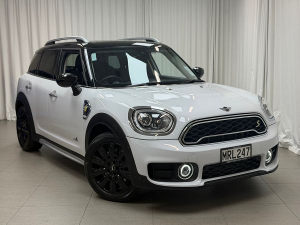 2020 MINI Countryman Cooper SE ALL4 PHEV Chili image