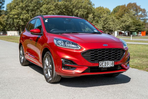 2023 Ford Escape ST-Line 2.5L Hybrid FHEV image