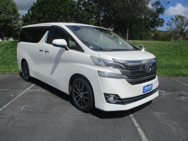 2016 Toyota Vellfire People Mover 25X image
