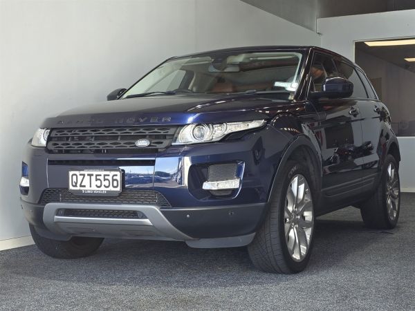 2015 Land Rover Range Rover Evoque SUV PRESTIGE / 2.0L SI4  AWD image
