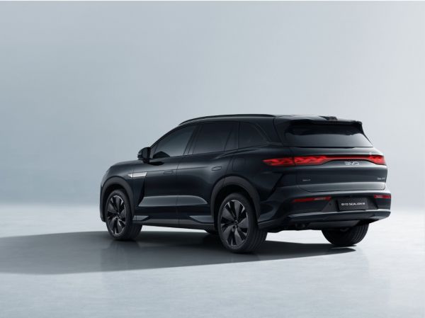 2026 BYD SEALION 8 Premium AWD image