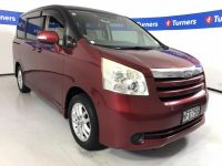 Image for 2010 Toyota Noah Wagon