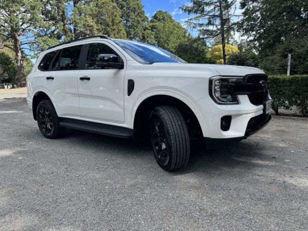 2025 Ford Everest SPORT image