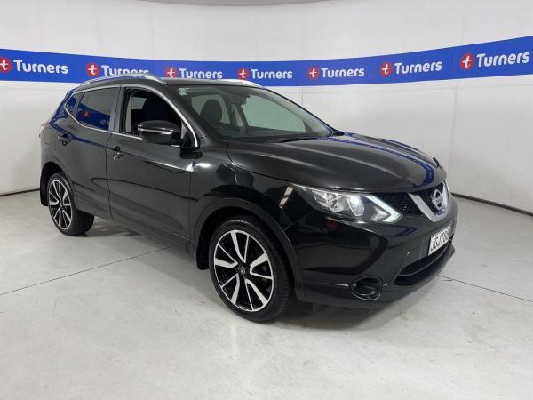 2015 Nissan Qashqai SUV TS image