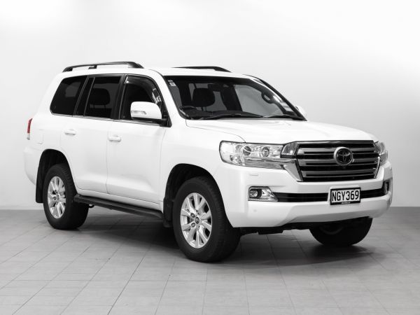2021 Toyota Land Cruiser VX 4.5L V8 Turbo Diesel 4WD image