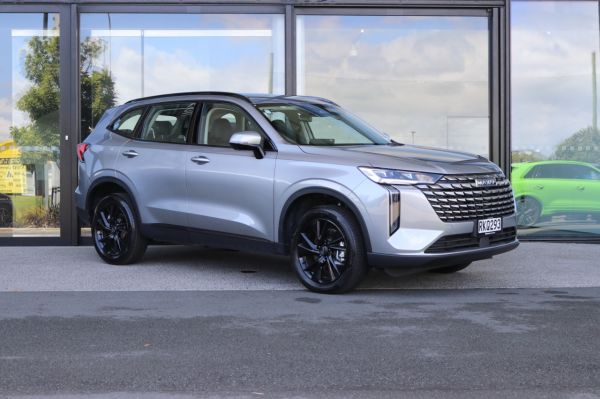 2025 Haval H6 Lux 2WD Hybrid 1.5P - NZ New image