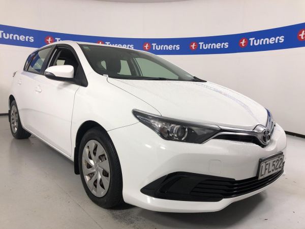 2018 Toyota Corolla Hatchback GX image