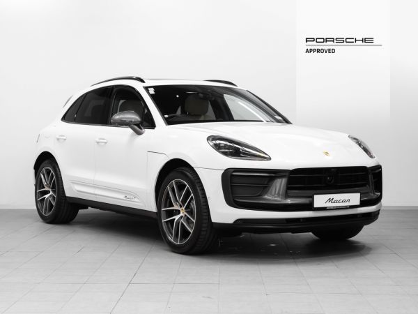 2026 Porsche Macan T 2.0L image