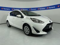 Image for 2017 Toyota Aqua Hatchback