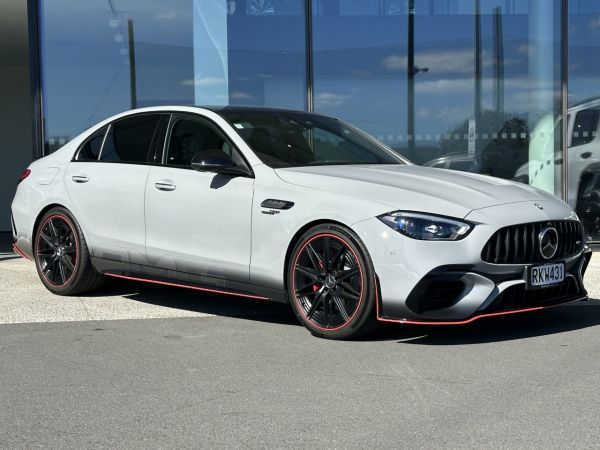 2025 Mercedes-Benz C 63 S e-Performance 4MATIC Sedan - NZ New image