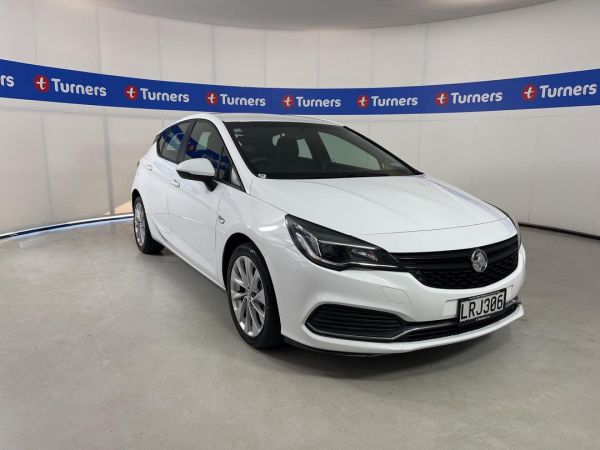 2018 Holden Astra Hatchback R image
