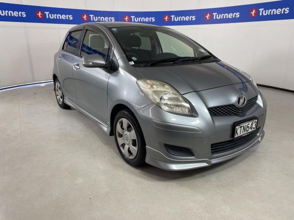 2008 Toyota Vitz Hatchback image