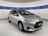 Image for 2015 Toyota Aqua Hatchback