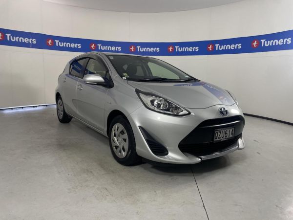 2020 Toyota Aqua Hatchback HYBRID image