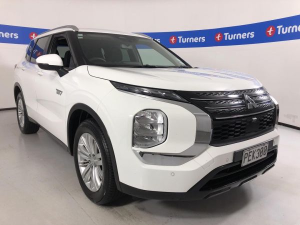 2022 Mitsubishi Outlander SUV LS image