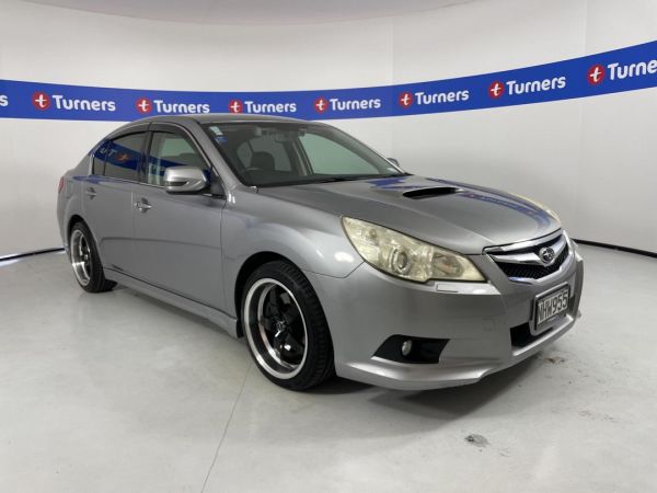 2011 Subaru Legacy Sedan image