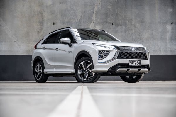 2023 Mitsubishi Eclipse Cross VRX 4WD Plug in Hybrid PHEV image