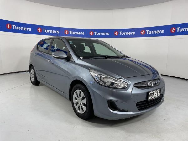 2019 Hyundai Accent Hatchback image