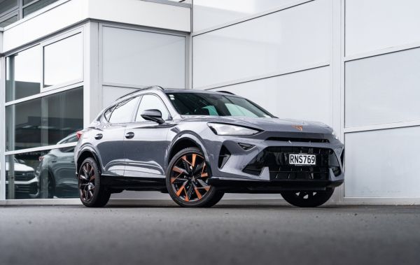 2025 CUPRA Formentor V 1.5 Petrol Turbo Hybrid 110kW image