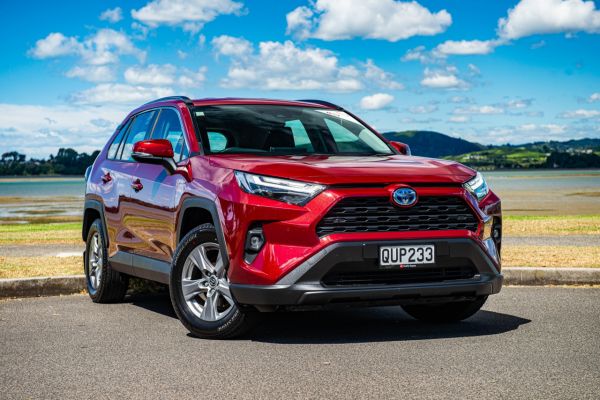 2024 Toyota RAV4 GX 2.5P Hybrid image