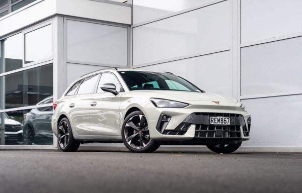 2025 CUPRA Leon V Sportstourer 1.5 Petrol Turbo Hybrid 110kW image