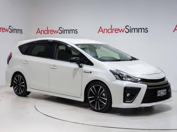 2018 Toyota Prius Alpha GR Sport 1.8L Hybrid 4Dr SUV image