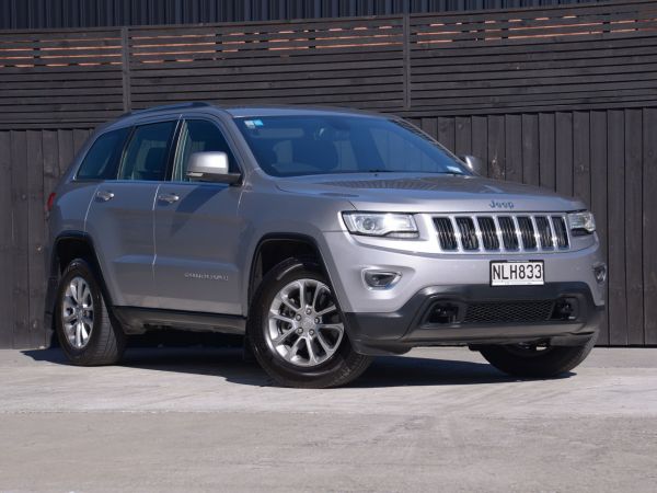 2016 Jeep Grand Cherokee Laredo 3.6 4WD image