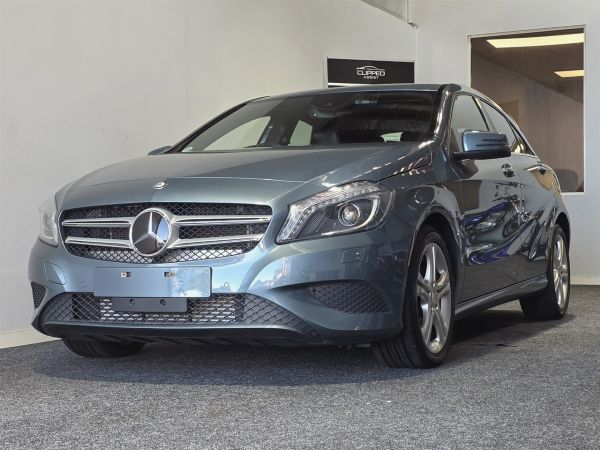 2013 Mercedes-Benz A 180 Hatchback A180 BLUE EFFICIENCY image