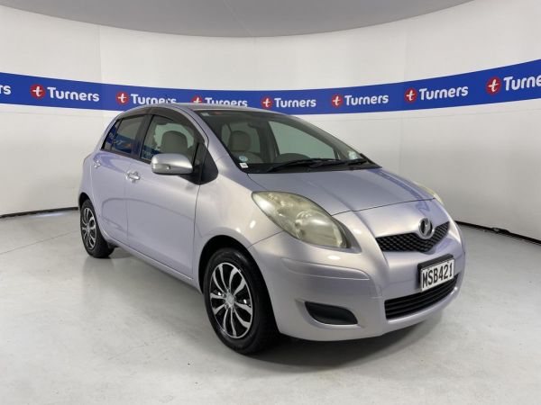 2010 Toyota Vitz Hatchback image