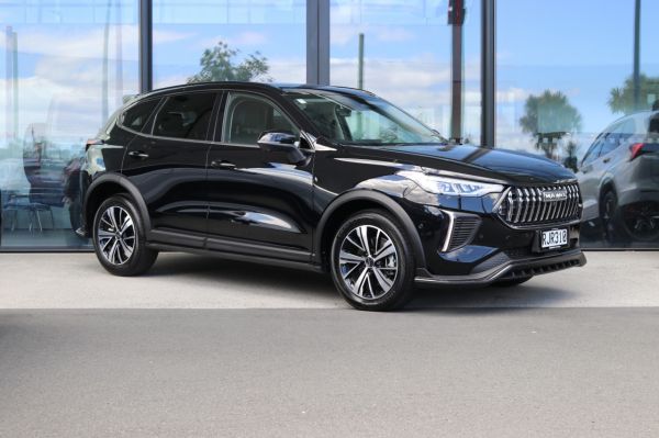 2025 Haval Jolion Ultra 2WD Hybrid 1.5 - NZ New image
