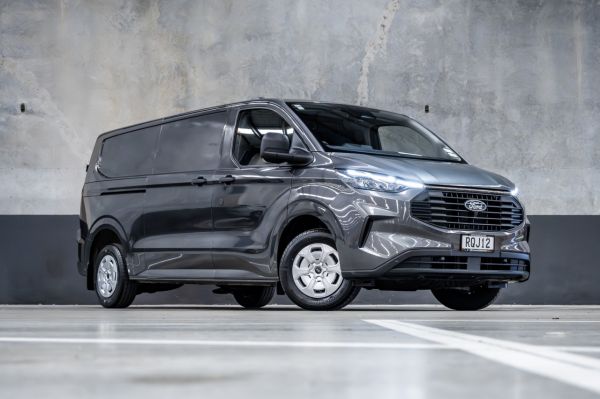 2024 Ford Transit Custom 320L 2.0D image