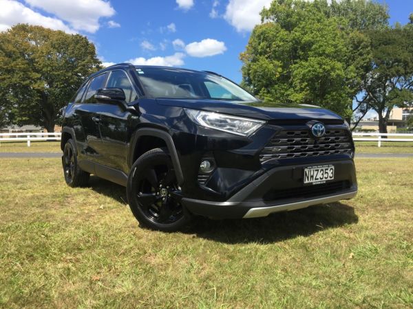 2021 Toyota RAV4 LIMITED HYBRID image