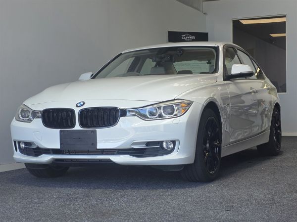 2013 BMW 328I Sedan F30 NEW SHAPE MODERN image
