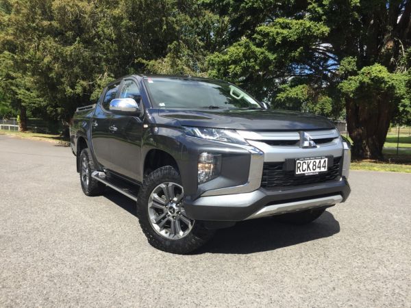 2019 Mitsubishi Triton GLXR 4WD D/C 2.4L 6sp MANUAL image