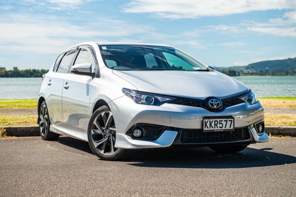 2017 Toyota Corolla LEVIN SX FWD 1.8P image