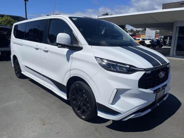 2025 Ford Transit TOURNEO CUSTOM SPORT image