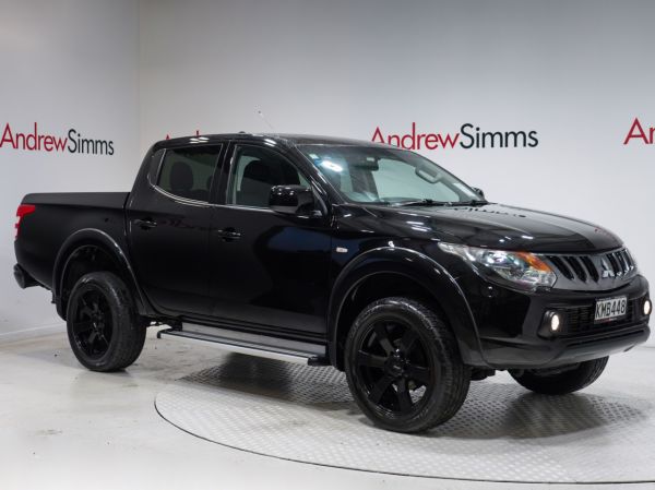 2017 Mitsubishi Triton GLX-R 2.4D 6MT 4Dr Ute image