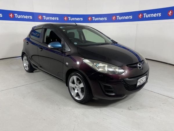 2013 Mazda Demio (Mazda2) Hatchback image