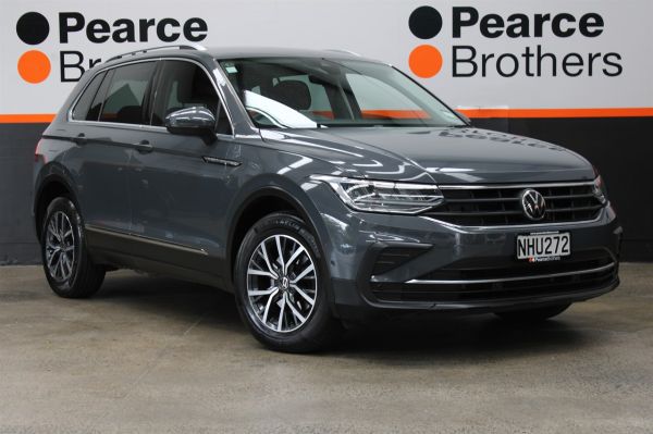 2021 Volkswagen Tiguan Wagon TSI LIFE AUTOMATIC SUV image