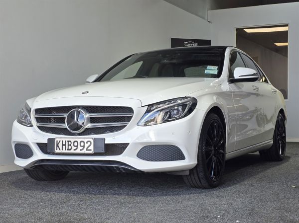 2017 Mercedes-Benz C 350 e Sedan AVANTGARDE / PHEV / C350E image